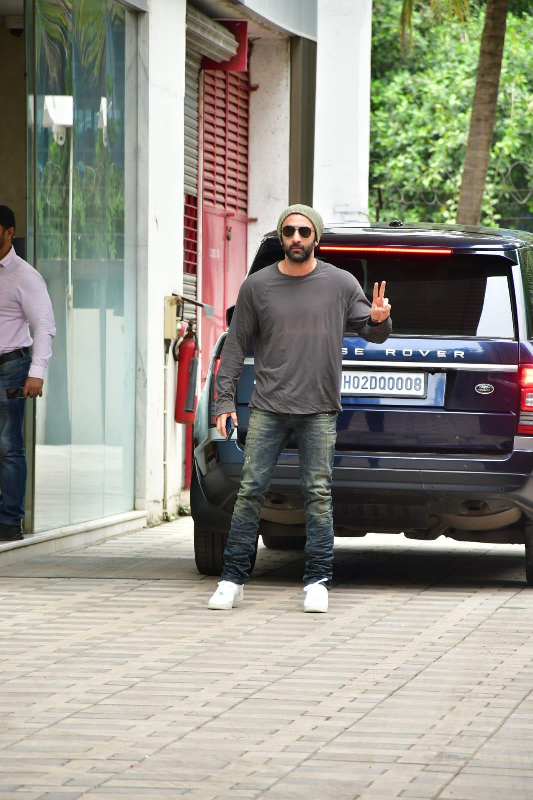Ranbir was dressed in casuals today, with a comfy grey sweater, jeans and a beanie to match